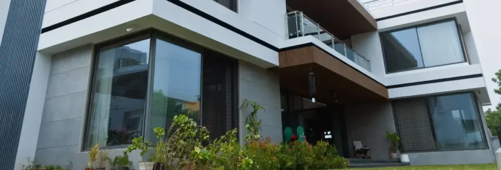 Aluminium sliding window design for balcony