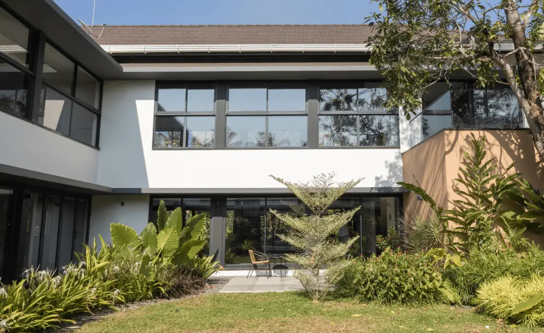 Black Aluminium Frame Window