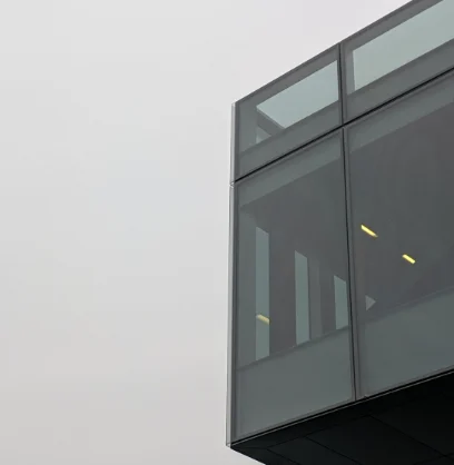Glass-to-Glass Corner Windows